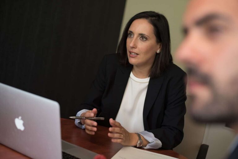 Miles de pymes y autónomos enfrentan reclamaciones del 100% en préstamos ICO COVID