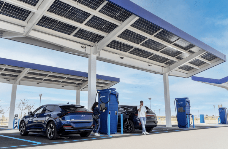 Zunder, elegida mejor operador de carga para VE en España