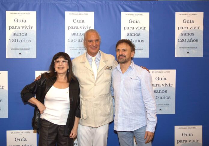El doctor Manuel de la Peña, gurú de la longevidad arrasa con su 'Guía para vivir sanos 120 años'