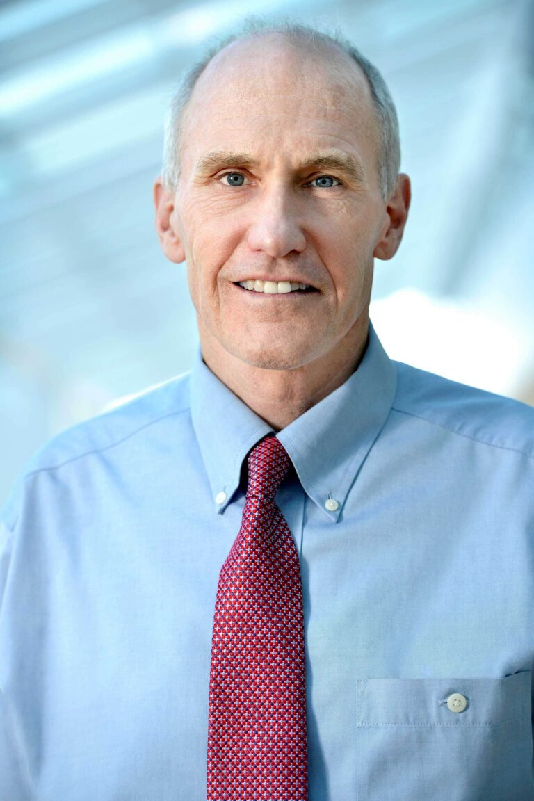 El Dr. Carl H. June, creador de la terapia con células CAR-T contra el cáncer, ganador de la IV Edición de 'ABARCA PRIZE'