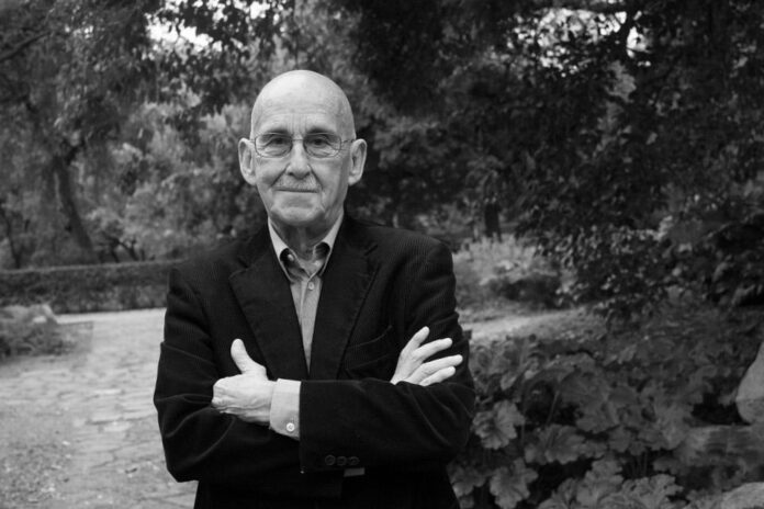 José Sanchis Sinisterra, Medalla de Oro al Mérito en las Bellas Artes, impartirá la Conferencia José Pedro Pérez-Llorca 2024