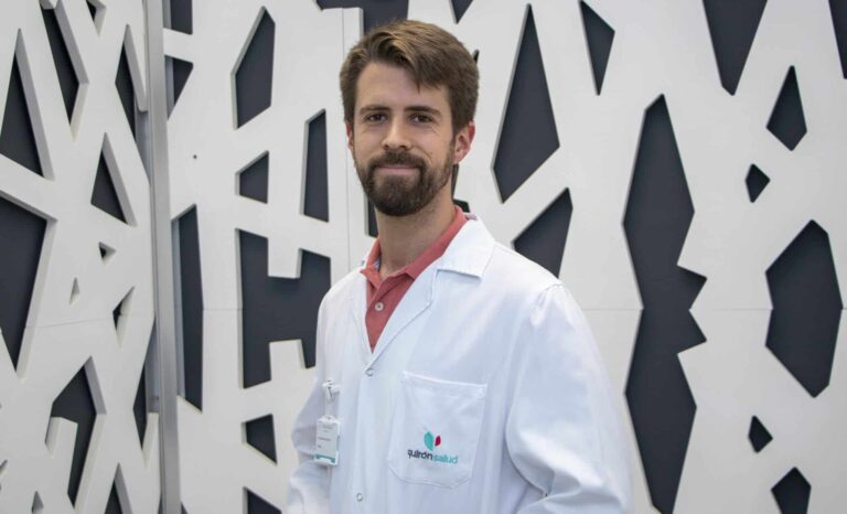 Paciente operado de hiperplasia benigna de próstata con la técnica HoLEP en Policlínica Gipuzkoa: "La recuperación fue rápida y en pocas semanas volví a sentirme como antes, con la misma plenitud de cuando era joven"