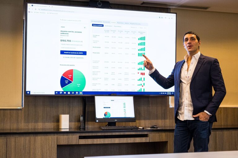 Rodrigo Ramos D’Agostino presenta un nuevo plan estratégico de inversión en energías renovables para 2030