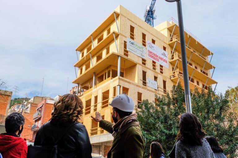 1 de cada 4 euros prestados por las entidades de finanzas éticas en 2023 fue para proyectos de vivienda