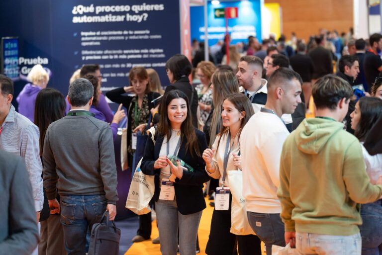 ACCOUNTEX ESPAÑA 2024 reúne a 9.350 asistentes para abordar tendencias clave en gestión empresarial y despachos profesionales junto a HR EXPO