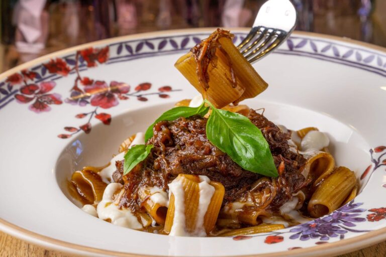 Cenas de Navidad con final clandestino en Fellina