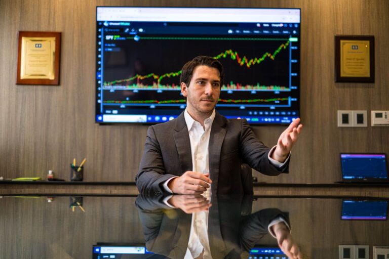 Reinaldo Ramos D’Agostino presenta claves de inversión en S&P500, NASDAQ y Dow Jones