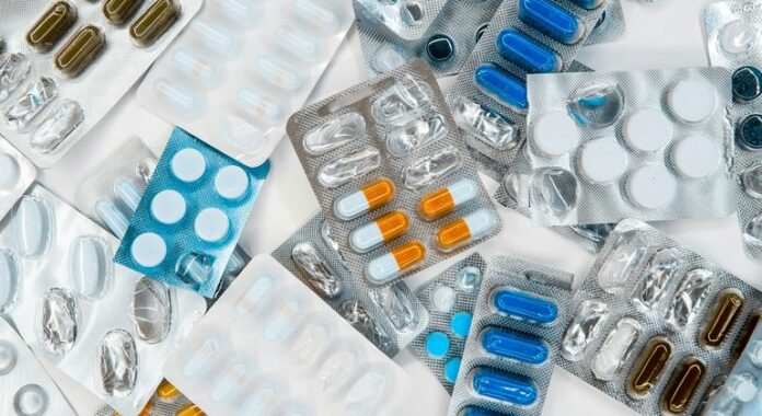 La amenaza de la resistencia a los antibióticos y otros medicamentos requiere pasar del compromiso a la acción