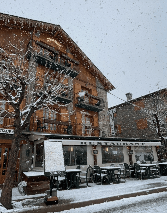 Esquí y confort en la Cerdanya: descubrir el Hotel Esquirol en Llívia