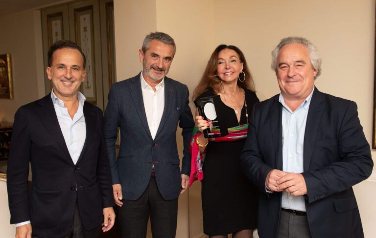 Esther Koplowitz recibe un reconocimiento honorífico en los VII Premios de Diversidad, Equidad e Inclusión, de la Fundación Adecco y el Club de Excelencia en Sostenibilidad