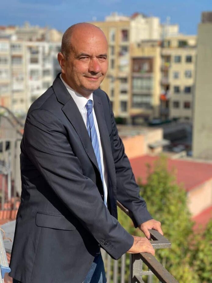 Antonio Delgado Rigal CEO de AleaSoft: "Hibridar baterías en renovables es una oportunidad estratégica para obtener mayores beneficios"