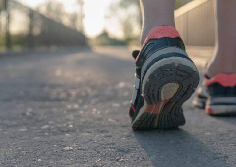 Javier Alfaro, jefe de Servicio de la Unidad del Pie de Policlínica Gipuzkoa: "Todo corredor debería hacerse un estudio biomecánico de la pisada para prevenir lesiones"