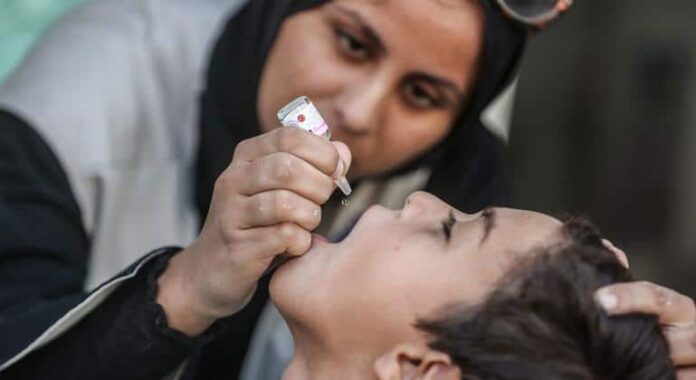 Gaza: La campaña contra la polio llega a 94.000 niños del norte asediado en medio de las bombas israelíes