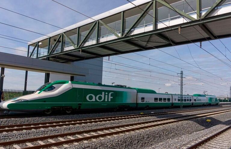 Adif digitaliza el ferrocarril español con la licitación de su plataforma IDEADIF