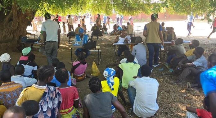 La violencia post electoral causa desplazamientos masivos en Mozambique