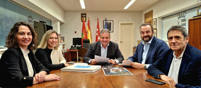 El Ayuntamiento de Parla y Espirituosos España colaborarán para prevenir el consumo de alcohol en menores de edad y otros colectivos de riesgo