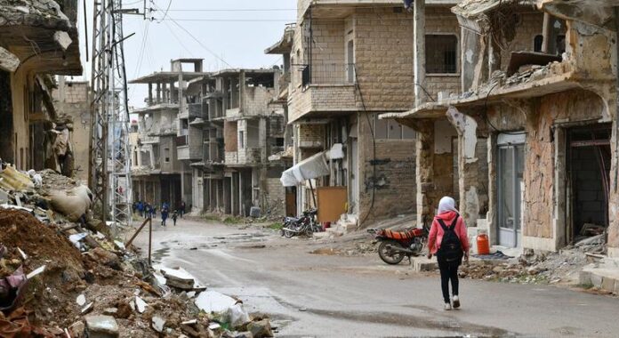 El enviado de la ONU para Siria pide evitar un derramamiento de sangre y abrir una transición
