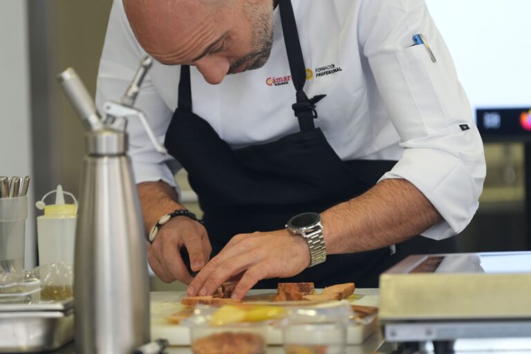 ?El Foie Gras? visita la Escuela de Cocina de Valladolid