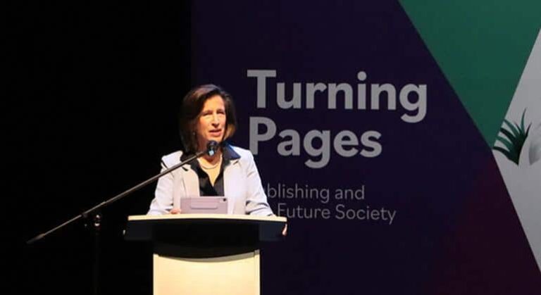 Melissa Fleming: El libro es el antídoto para el "brain rot"