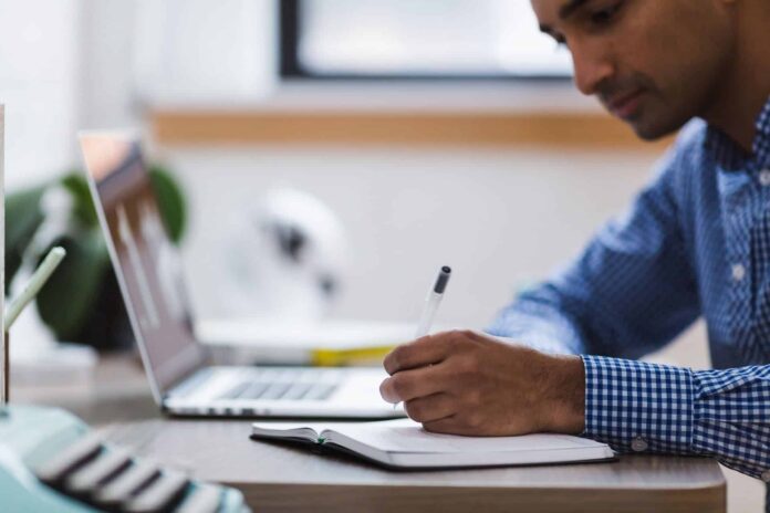 Quirón Prevención explora los beneficios de la formación en prevención de riesgos laborales con inteligencia artificial