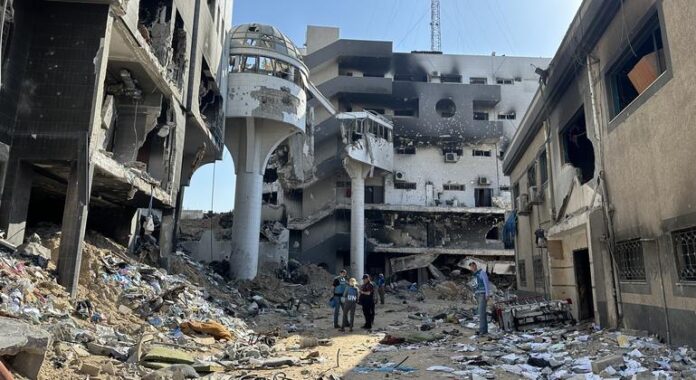 Los hospitales de Gaza se han convertido de nuevo en campos de batalla