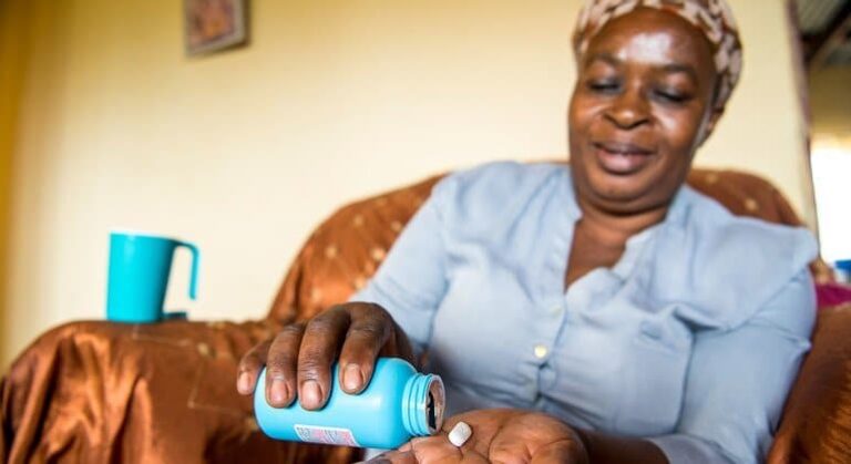 Para acabar con el sida, protejamos el derecho de todas las personas, dice el Secretario General