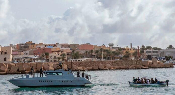 Más de 20 personas desaparecen en el último naufragio en las costas de Lampedusa