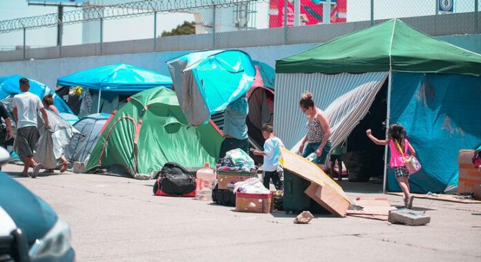 Solicitar asilo es un derecho universal, recuerda la Oficina de Derechos Humanos a Estados Unidos