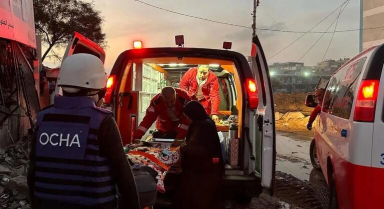 Evacuaciones de Gaza, RD Congo, Guantánamo... Las noticias del viernes