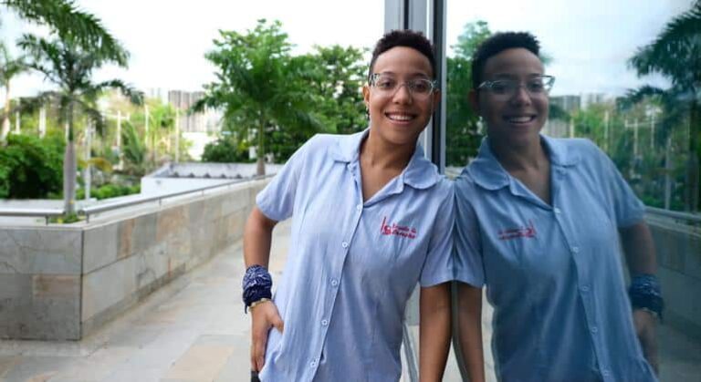 Jóvenes desplazados en las Américas exigen derribar las barreras de acceso a la educación