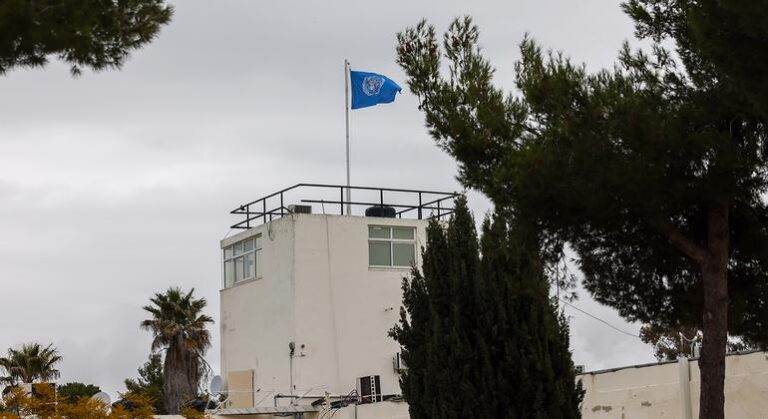 Entran en vigor las leyes israelíes que prohíben a la UNRWA