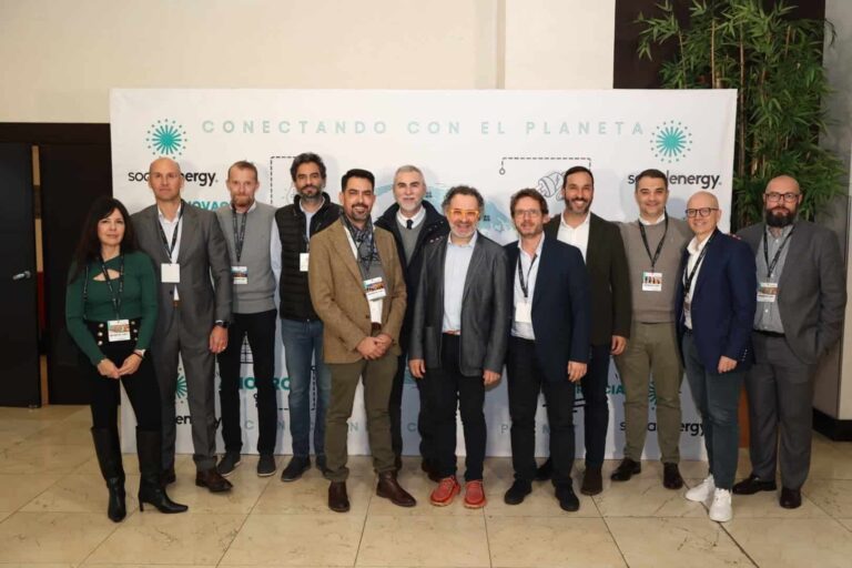 Social Energy® crece un 15% en 2024 frente a la desaceleración del sector fotovoltaico