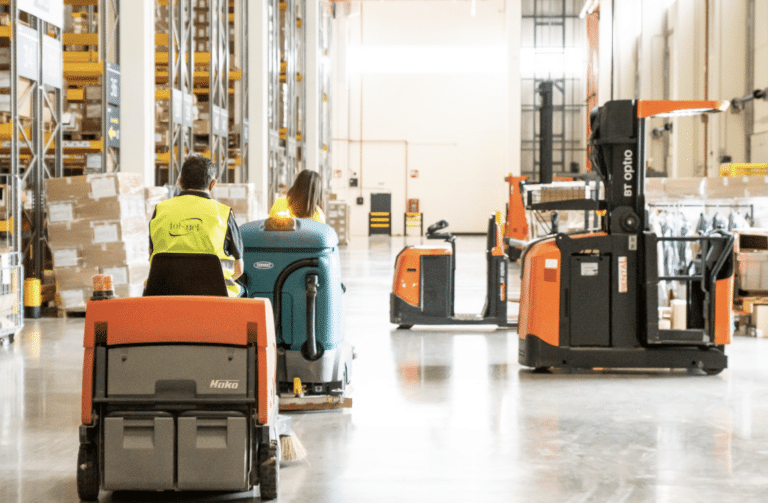 Tot-Net amplía horizontes con la externalización de servicios logísticos