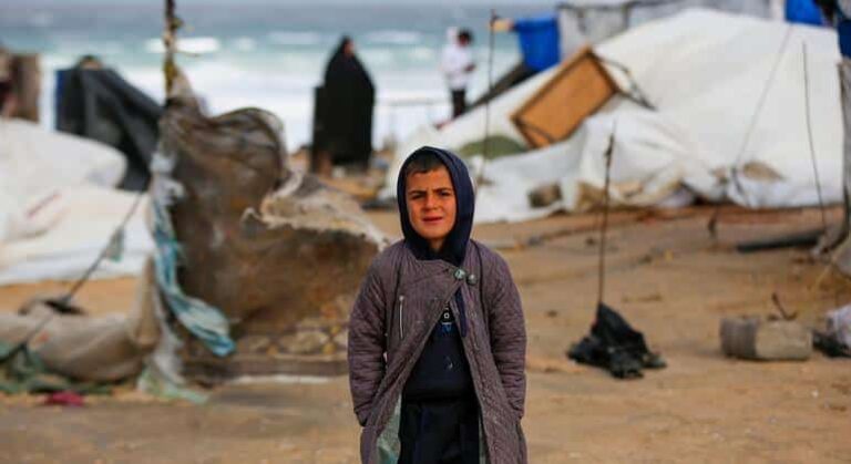 Gaza, Cisjordania, desaparecidos en Siria... Las noticias del lunes