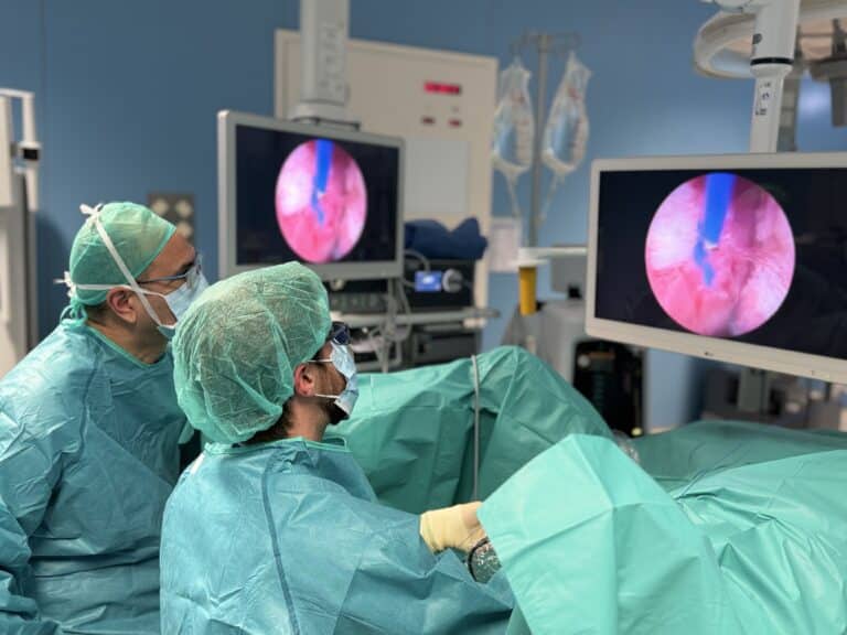 Dr. Alejandro González, urólogo de Policlínica Gipuzkoa: "La terapia focal de cáncer de próstata permite tratar solo la zona afectada minimizando los efectos secundarios"