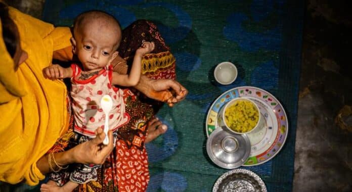 Bangladesh: el hambre aguda de los niños rohingya aumenta en medio de recortes de financiación