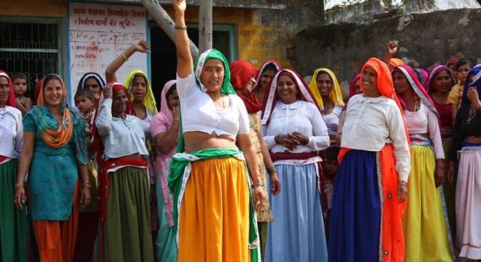 El número de hombres supera en más de tres veces al de mujeres en puestos ejecutivos y legislativos