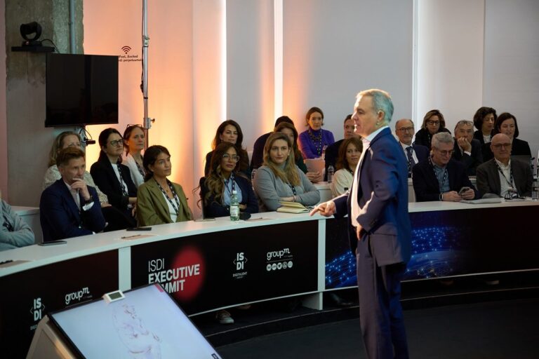 ISDI Executive Summit 2025: "La Inteligencia Artificial puede destruir 65 millones de empleos, pero va a crear otros 130 millones nuevos"