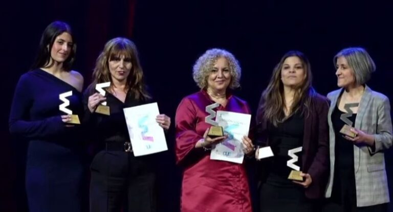 Formación Universitaria se corona con el Premio Platino a la mejor institución académica en los Premios Excelencia Educativa 2025