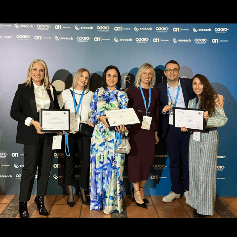 Konecta triunfa en los Premios Fortius 2024 como la compañía con más finalistas y recibe tres galardones