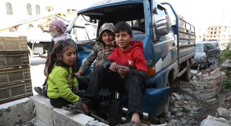 Siria, ante la disyuntiva de la violencia o la transición política inclusiva que restaure su soberanía