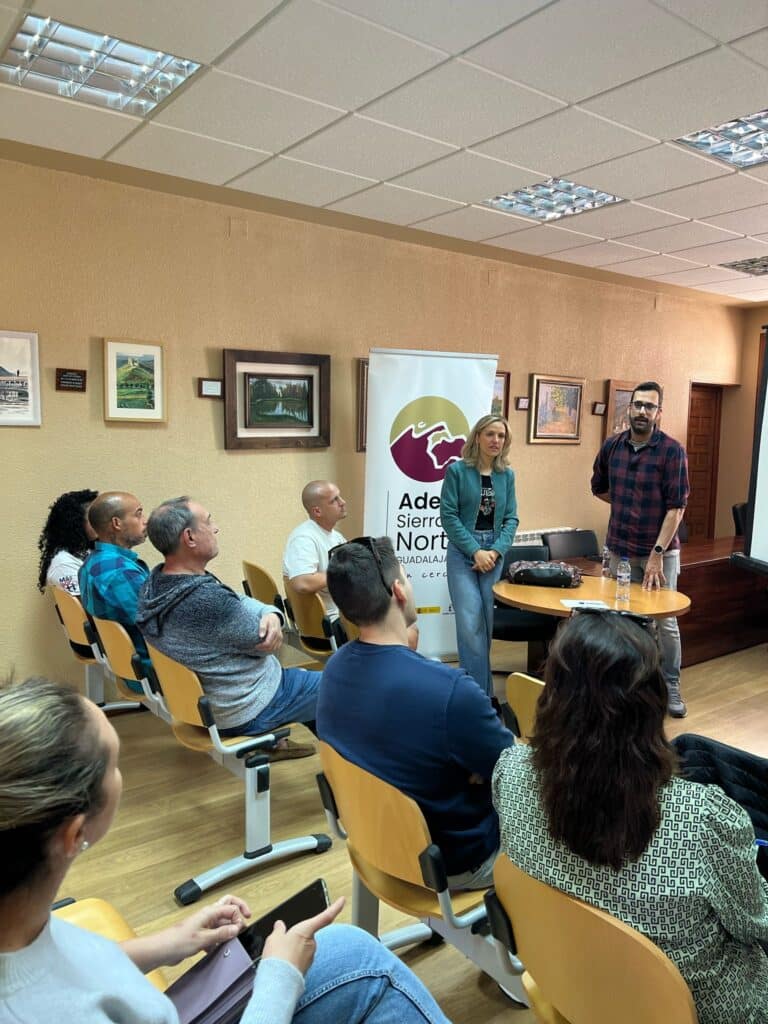 Gran acogida de las jornadas informativas sobre las ayudas de ADEL para la creación de empresas rurales
