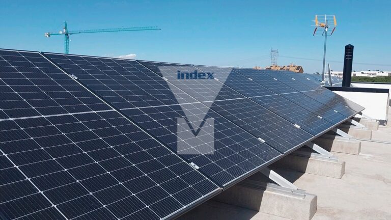Grupo Index explica cómo se construye una casa desenchufada del suministro de Red Eléctrica