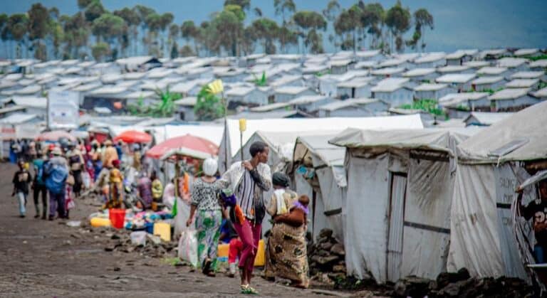 El número de desplazados internos supera por primera vez los 80 millones