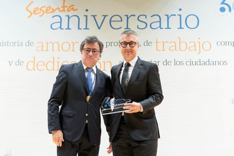 Grupo Prats, premiado por su contribución a la óptica en el 60 aniversario del CNOO