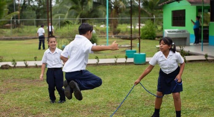 Los niños leen peor, tienen más sobrepeso y son menos felices desde la pandemia