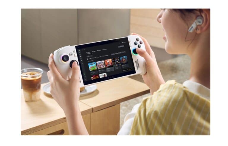Windows and Xbox team up with ASUS to create ROG Xbox Ally handhelds