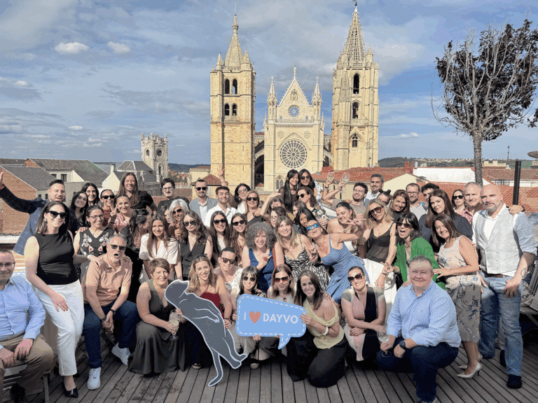 Dayvo cumple 20 años: cómo una empresa española se convirtió en referente del marketing digital