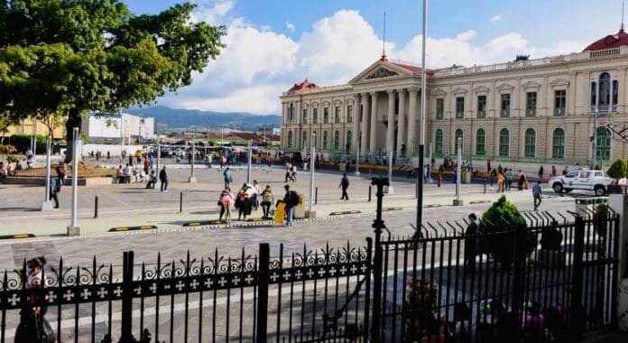 Fortalecer la justicia, entre las recomendaciones de derechos humanos a El Salvador