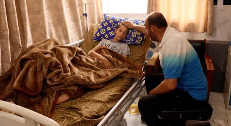 Gaza, cinco humanitarios mueren en un ataque en Sudán, refugiados en Chad...Las noticias del martes